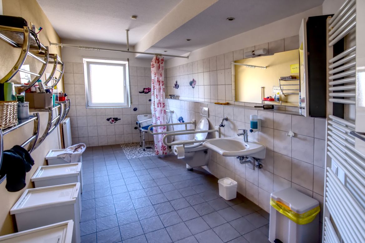 Gebäude innen 03.jpg